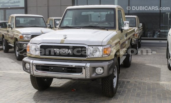 Buy Import Toyota Land Cruiser Beige Car in Import - Dubai in Clarendon Buy Import Toyota Land Cruiser Beige Car in Import - Dubai in Clarendon