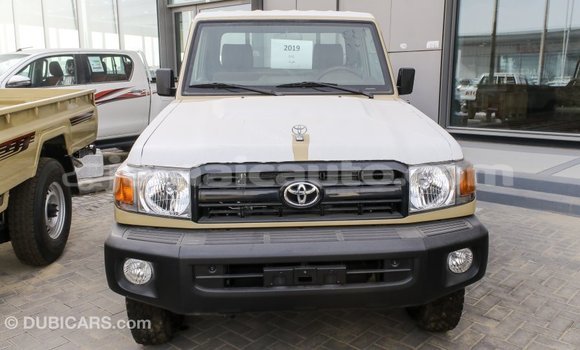 Buy Import Toyota Land Cruiser Beige Car in Import - Dubai in Clarendon Buy Import Toyota Land Cruiser Beige Car in Import - Dubai in Clarendon