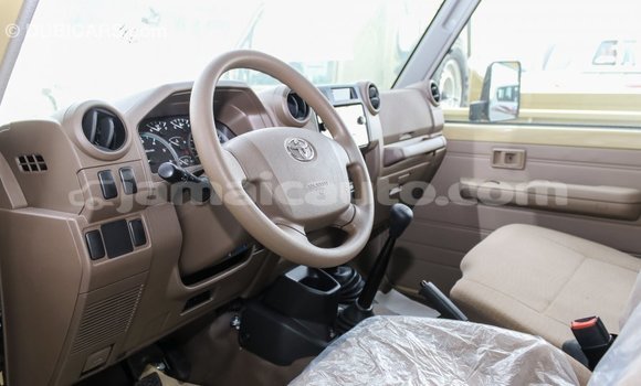 Buy Import Toyota Land Cruiser Beige Car in Import - Dubai in Clarendon Buy Import Toyota Land Cruiser Beige Car in Import - Dubai in Clarendon