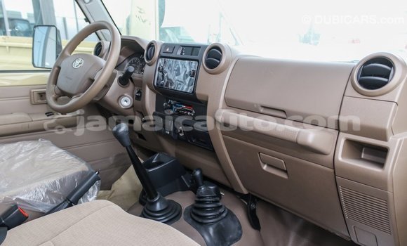 Buy Import Toyota Land Cruiser Beige Car in Import - Dubai in Clarendon Buy Import Toyota Land Cruiser Beige Car in Import - Dubai in Clarendon