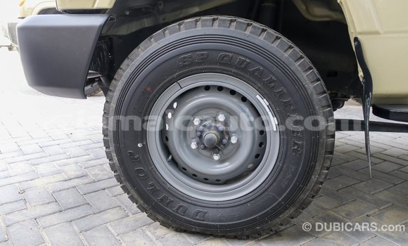Buy Import Toyota Land Cruiser Beige Car in Import - Dubai in Clarendon Buy Import Toyota Land Cruiser Beige Car in Import - Dubai in Clarendon