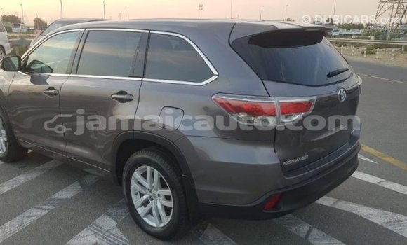 Acheter Import Voiture Toyota Highlander Autre à Import - Dubai, Clarendon Acheter Import Voiture Toyota Highlander Autre à Import - Dubai, Clarendon