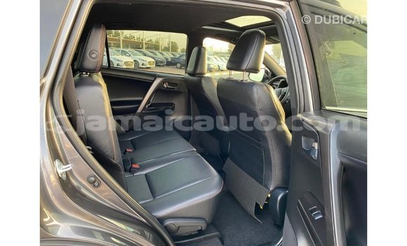 Acheter Import Voiture Toyota 4Runner Autre à Import - Dubai, Clarendon Acheter Import Voiture Toyota 4Runner Autre à Import - Dubai, Clarendon