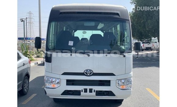 Acheter Import Voiture Toyota Coaster Blanc à Import - Dubai, Clarendon Acheter Import Voiture Toyota Coaster Blanc à Import - Dubai, Clarendon