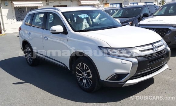 Buy Import Mitsubishi Outlander White Car in Import - Dubai in Clarendon Buy Import Mitsubishi Outlander White Car in Import - Dubai in Clarendon