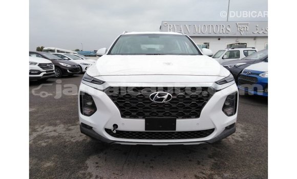 Acheter Import Voiture Hyundai Santa Fe Blanc à Import - Dubai, Clarendon Acheter Import Voiture Hyundai Santa Fe Blanc à Import - Dubai, Clarendon