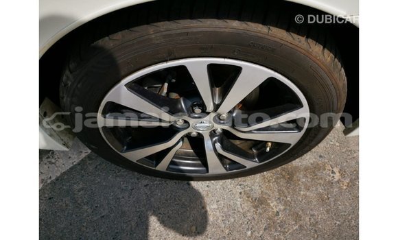 Acheter Import Voiture Nissan Maxima Blanc à Import - Dubai, Clarendon Acheter Import Voiture Nissan Maxima Blanc à Import - Dubai, Clarendon