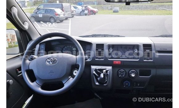 Buy Import Toyota Hiace White Car in Import - Dubai in Clarendon Buy Import Toyota Hiace White Car in Import - Dubai in Clarendon