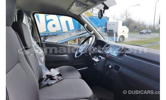 Buy Import Toyota Hiace White Car in Import - Dubai in Clarendon Buy Import Toyota Hiace White Car in Import - Dubai in Clarendon