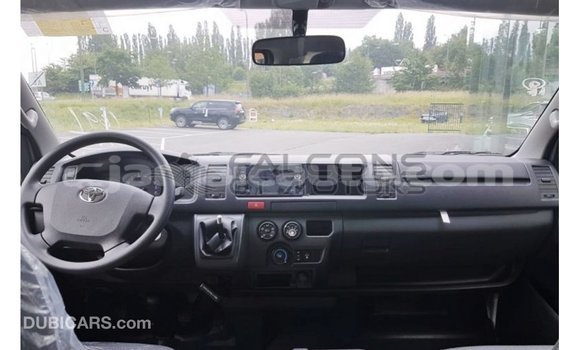 Buy Import Toyota Hiace White Car in Import - Dubai in Clarendon Buy Import Toyota Hiace White Car in Import - Dubai in Clarendon