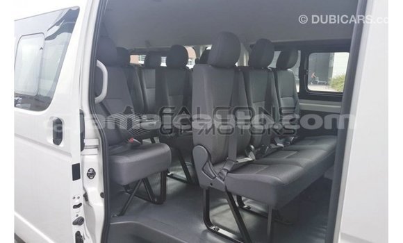 Buy Import Toyota Hiace White Car in Import - Dubai in Clarendon Buy Import Toyota Hiace White Car in Import - Dubai in Clarendon