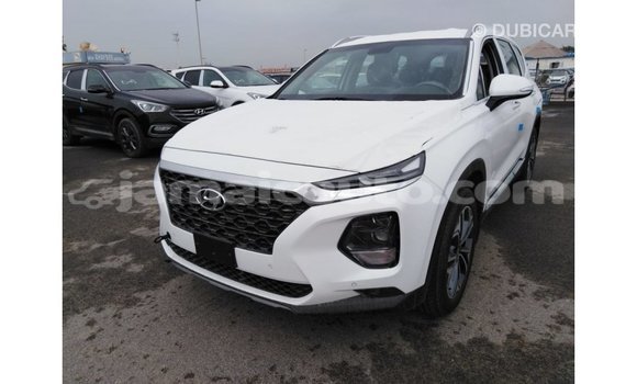 Acheter Import Voiture Hyundai Santa Fe Blanc à Import - Dubai, Clarendon Acheter Import Voiture Hyundai Santa Fe Blanc à Import - Dubai, Clarendon