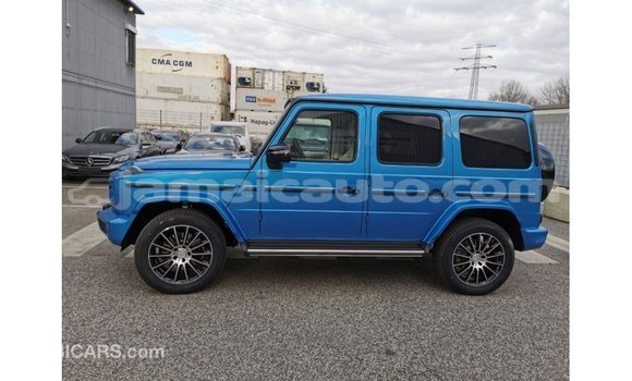 Buy Import Mercedes-Benz 190 (W201) Blue Car in Import - Dubai in Clarendon Buy Import Mercedes-Benz 190 (W201) Blue Car in Import - Dubai in Clarendon