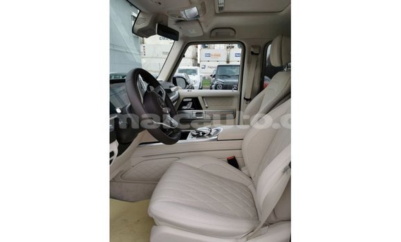 Buy Import Mercedes-Benz 190 (W201) Blue Car in Import - Dubai in Clarendon Buy Import Mercedes-Benz 190 (W201) Blue Car in Import - Dubai in Clarendon