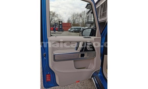 Buy Import Mercedes-Benz 190 (W201) Blue Car in Import - Dubai in Clarendon Buy Import Mercedes-Benz 190 (W201) Blue Car in Import - Dubai in Clarendon