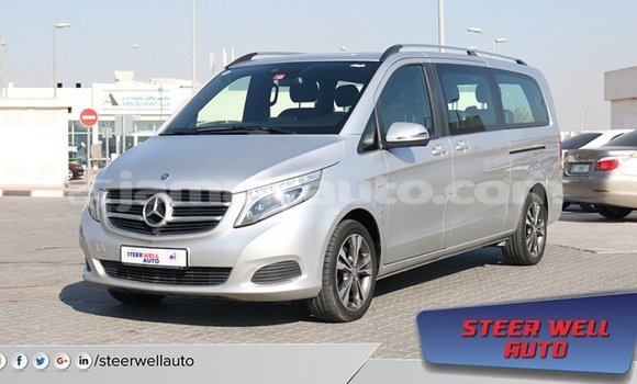 Buy Import Mercedes-Benz 250 Other Car in Import - Dubai in Clarendon Buy Import Mercedes-Benz 250 Other Car in Import - Dubai in Clarendon