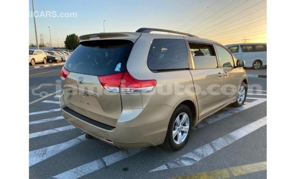Acheter Import Voiture Toyota Sienna Autre à Import - Dubai, Clarendon Acheter Import Voiture Toyota Sienna Autre à Import - Dubai, Clarendon
