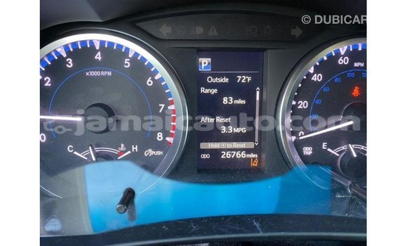 Acheter Import Voiture Toyota Highlander Blanc à Import - Dubai, Clarendon Acheter Import Voiture Toyota Highlander Blanc à Import - Dubai, Clarendon