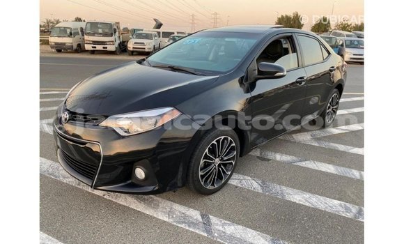 Acheter Import Voiture Toyota Corolla Noir à Import - Dubai, Clarendon Acheter Import Voiture Toyota Corolla Noir à Import - Dubai, Clarendon