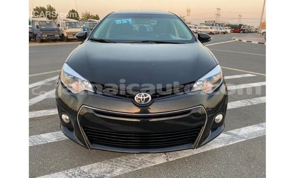 Acheter Import Voiture Toyota Corolla Noir à Import - Dubai, Clarendon Acheter Import Voiture Toyota Corolla Noir à Import - Dubai, Clarendon