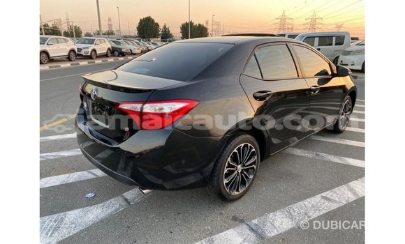 Acheter Import Voiture Toyota Corolla Noir à Import - Dubai, Clarendon Acheter Import Voiture Toyota Corolla Noir à Import - Dubai, Clarendon