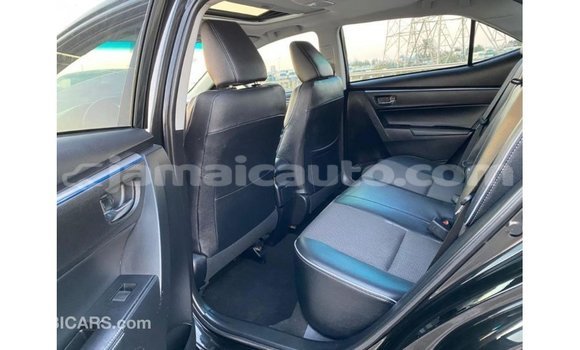 Acheter Import Voiture Toyota Corolla Noir à Import - Dubai, Clarendon Acheter Import Voiture Toyota Corolla Noir à Import - Dubai, Clarendon