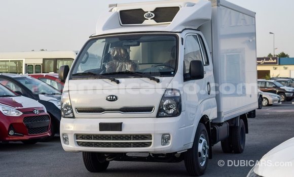 Acheter Import Voiture Kia K3 Blanc à Import - Dubai, Clarendon Acheter Import Voiture Kia K3 Blanc à Import - Dubai, Clarendon