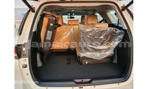 Buy Import Toyota Fortuner White Car in Import - Dubai in Clarendon Buy Import Toyota Fortuner White Car in Import - Dubai in Clarendon