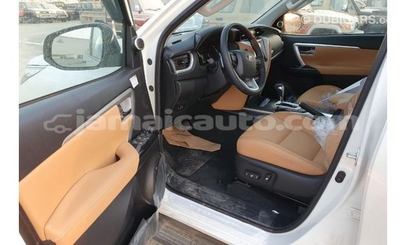Buy Import Toyota Fortuner White Car in Import - Dubai in Clarendon Buy Import Toyota Fortuner White Car in Import - Dubai in Clarendon