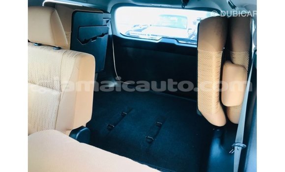 Acheter Import Voiture Toyota Fortuner Blanc à Import - Dubai, Clarendon Acheter Import Voiture Toyota Fortuner Blanc à Import - Dubai, Clarendon