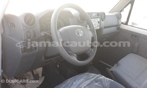 Buy Import Toyota Land Cruiser White Car in Import - Dubai in Clarendon Buy Import Toyota Land Cruiser White Car in Import - Dubai in Clarendon