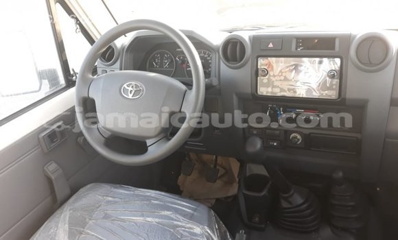 Buy Import Toyota Land Cruiser White Car in Import - Dubai in Clarendon Buy Import Toyota Land Cruiser White Car in Import - Dubai in Clarendon