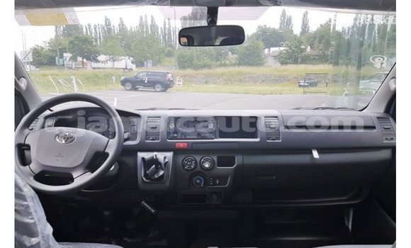 Buy Import Toyota Hiace White Car in Import - Dubai in Clarendon Buy Import Toyota Hiace White Car in Import - Dubai in Clarendon