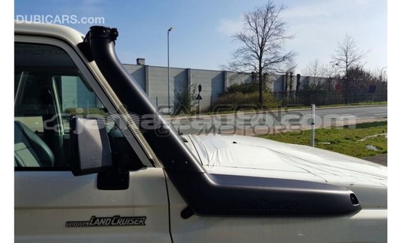 Buy Import Toyota Land Cruiser White Car in Import - Dubai in Clarendon Buy Import Toyota Land Cruiser White Car in Import - Dubai in Clarendon