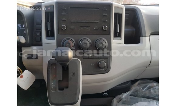 Acheter Import Voiture Toyota Hiace Blanc à Import - Dubai, Clarendon Acheter Import Voiture Toyota Hiace Blanc à Import - Dubai, Clarendon