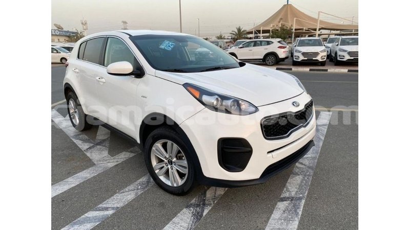 Big with watermark kia sportage clarendon import dubai 2727