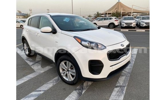 Acheter Import Voiture Kia Sportage Blanc à Import - Dubai, Clarendon Acheter Import Voiture Kia Sportage Blanc à Import - Dubai, Clarendon