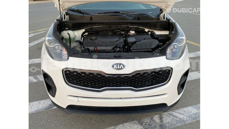 Big with watermark kia sportage clarendon import dubai 2727
