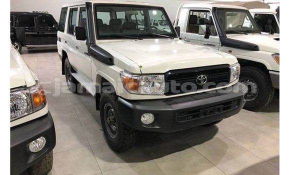 Buy Import Toyota Land Cruiser White Car in Import - Dubai in Clarendon Buy Import Toyota Land Cruiser White Car in Import - Dubai in Clarendon