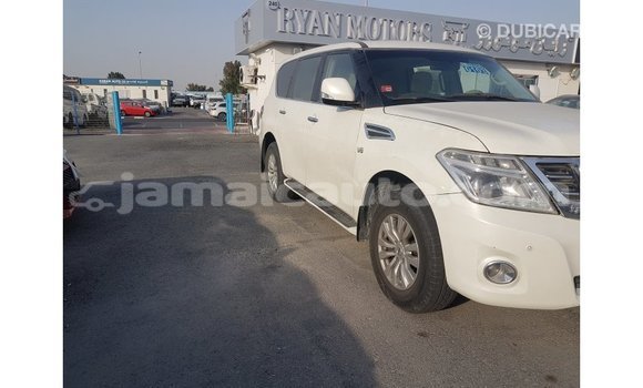 Buy Import Nissan Patrol White Car in Import - Dubai in Clarendon Buy Import Nissan Patrol White Car in Import - Dubai in Clarendon