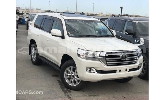 Buy Import Toyota Land Cruiser White Car in Import - Dubai in Clarendon Buy Import Toyota Land Cruiser White Car in Import - Dubai in Clarendon