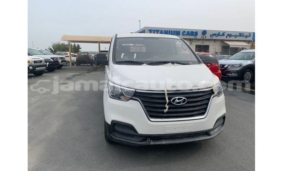 Buy Import Hyundai Cargo White Car in Import - Dubai in Clarendon Buy Import Hyundai Cargo White Car in Import - Dubai in Clarendon