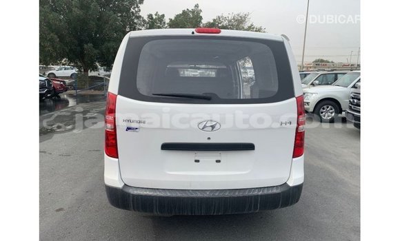 Buy Import Hyundai Cargo White Car in Import - Dubai in Clarendon Buy Import Hyundai Cargo White Car in Import - Dubai in Clarendon