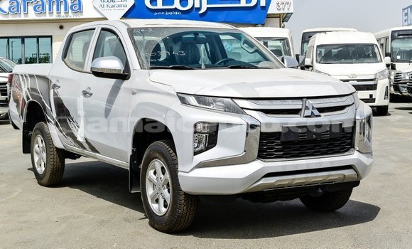 Buy Import Mitsubishi L200 White Car in Import - Dubai in Clarendon Buy Import Mitsubishi L200 White Car in Import - Dubai in Clarendon