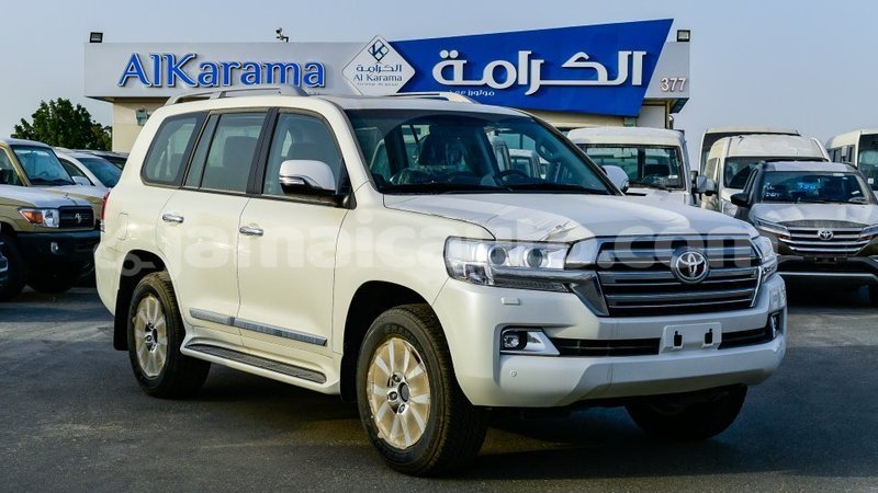 Big with watermark toyota land cruiser clarendon import dubai 2757