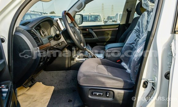 Buy Import Toyota Land Cruiser White Car in Import - Dubai in Clarendon Buy Import Toyota Land Cruiser White Car in Import - Dubai in Clarendon