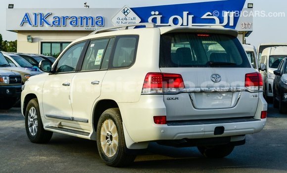 Buy Import Toyota Land Cruiser White Car in Import - Dubai in Clarendon Buy Import Toyota Land Cruiser White Car in Import - Dubai in Clarendon