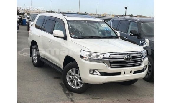 Buy Import Toyota Land Cruiser White Car in Import - Dubai in Clarendon Buy Import Toyota Land Cruiser White Car in Import - Dubai in Clarendon