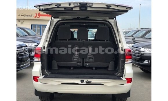 Buy Import Toyota Land Cruiser White Car in Import - Dubai in Clarendon Buy Import Toyota Land Cruiser White Car in Import - Dubai in Clarendon
