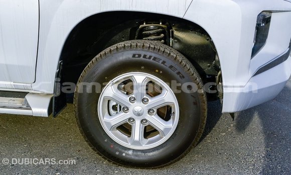 Buy Import Mitsubishi L200 White Car in Import - Dubai in Clarendon Buy Import Mitsubishi L200 White Car in Import - Dubai in Clarendon
